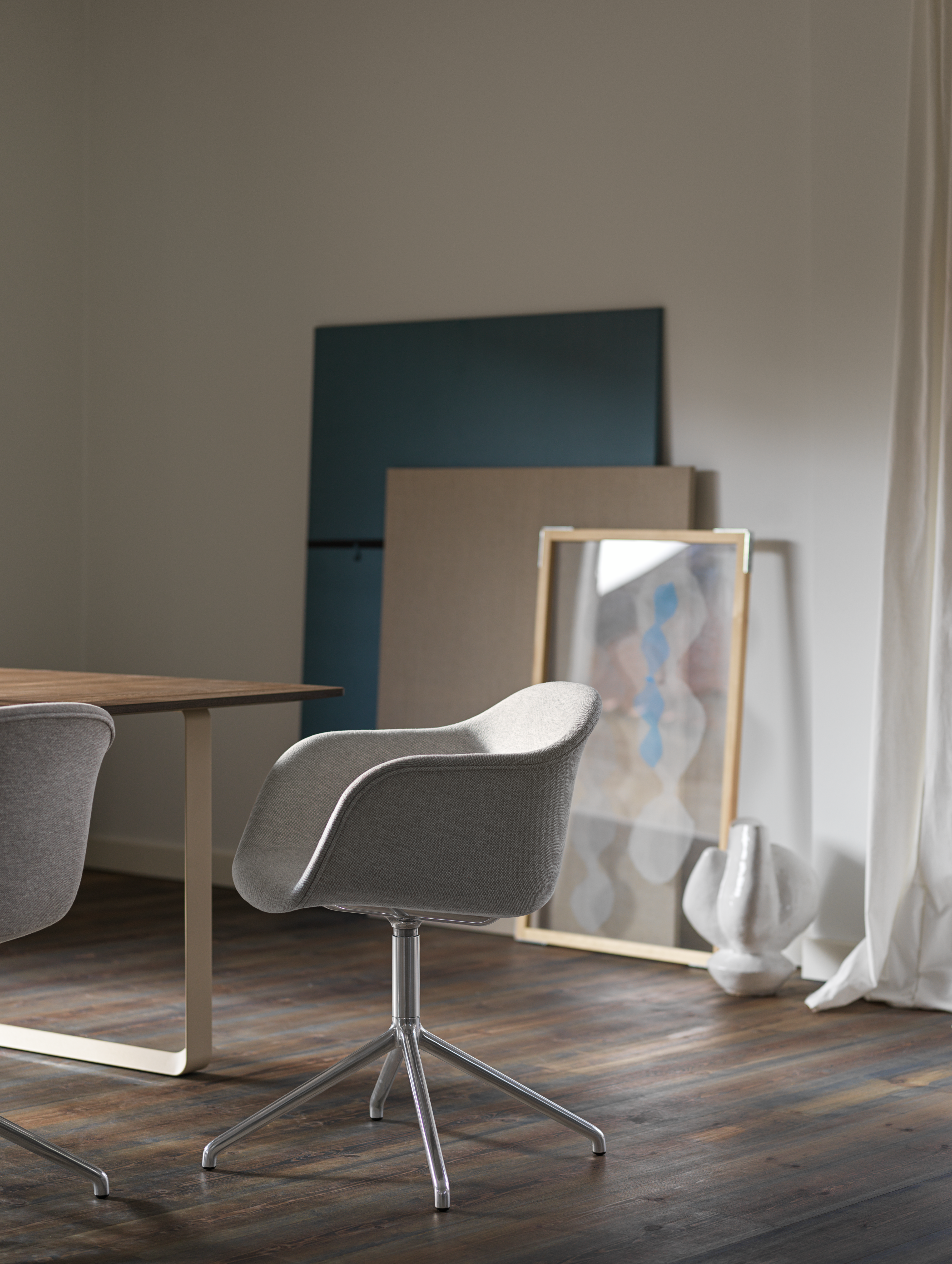 Fiber Armchair Swivel Chrome/Clay 12, 70/70 Smoked Oak/Sand