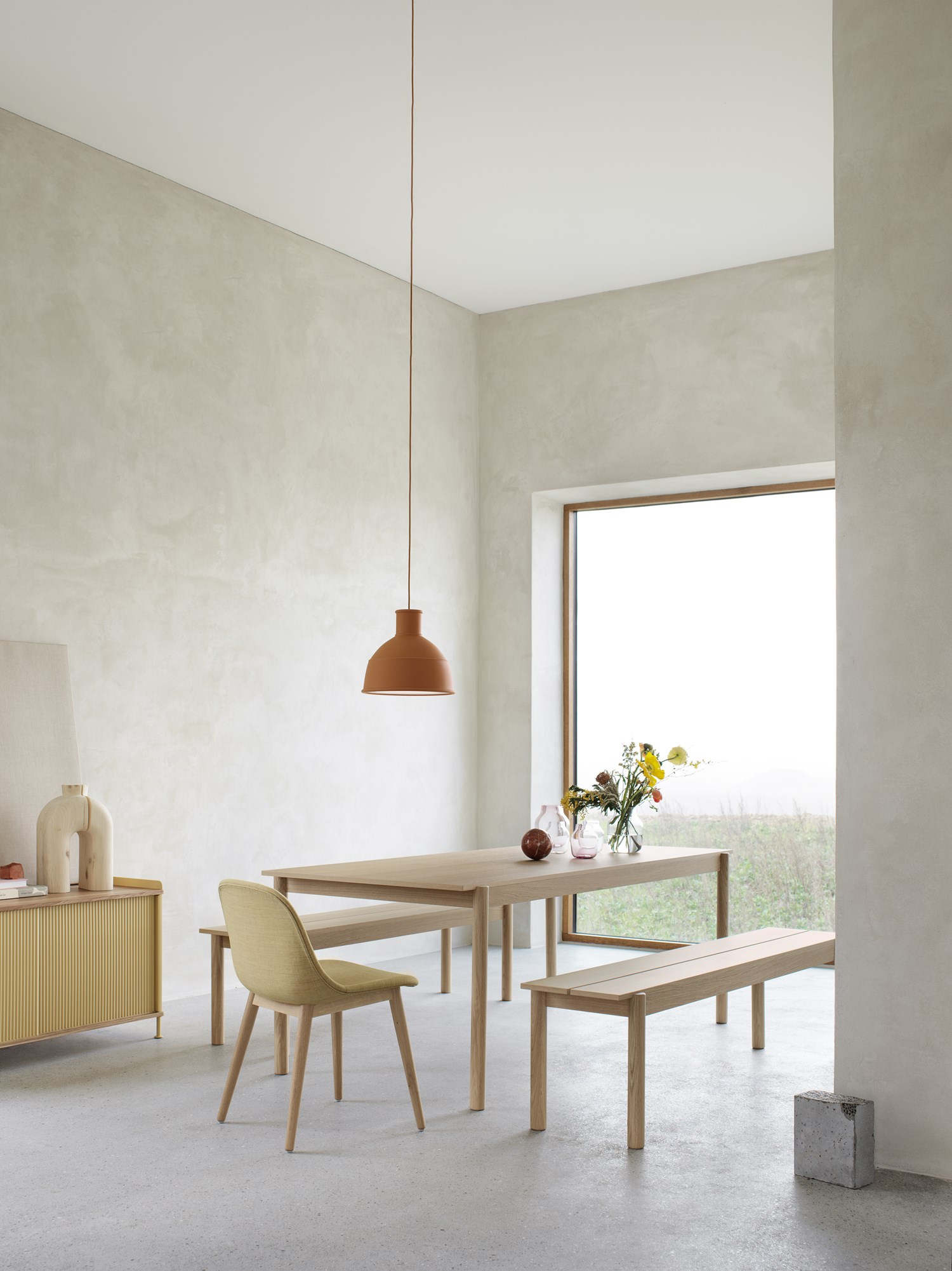 Linear-wood-series-oak-fiber-side-chair-oak-canvas-414-enfold-sideboard-low-oak-sand-unfold-Muuto-org