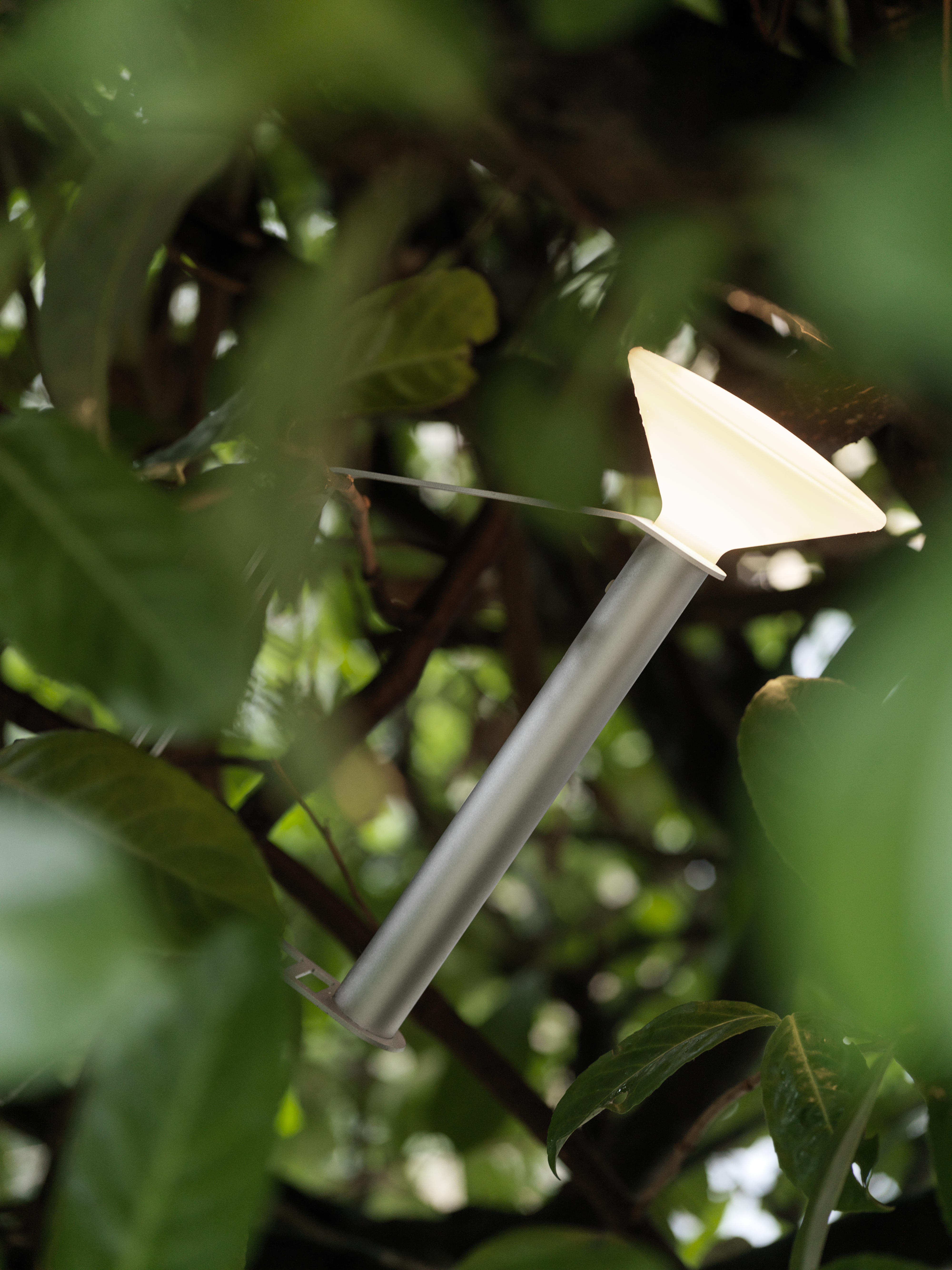 Piton Portable Lamp in Aluminum