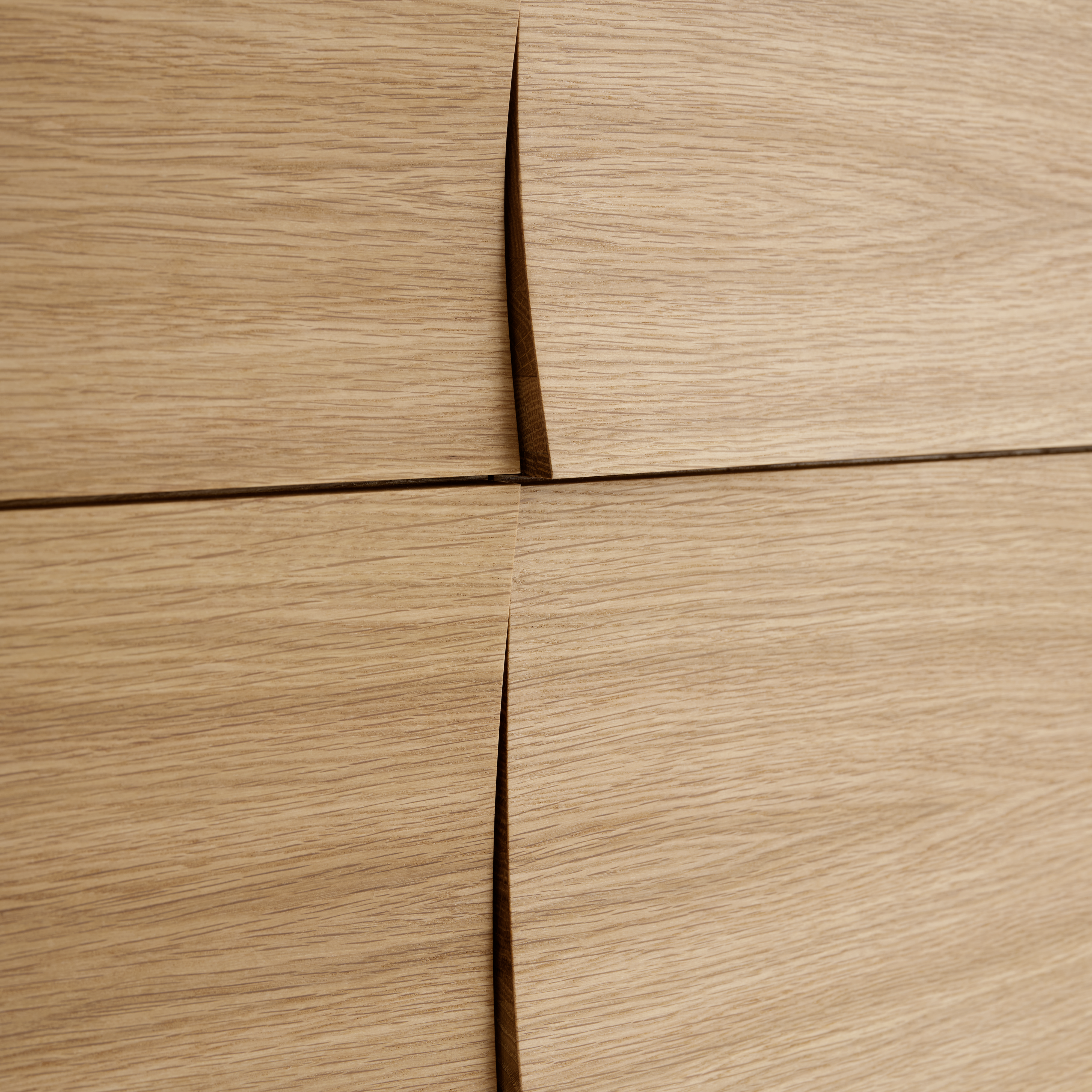 Reflect Sideboard Small in Oak Detail Packshot